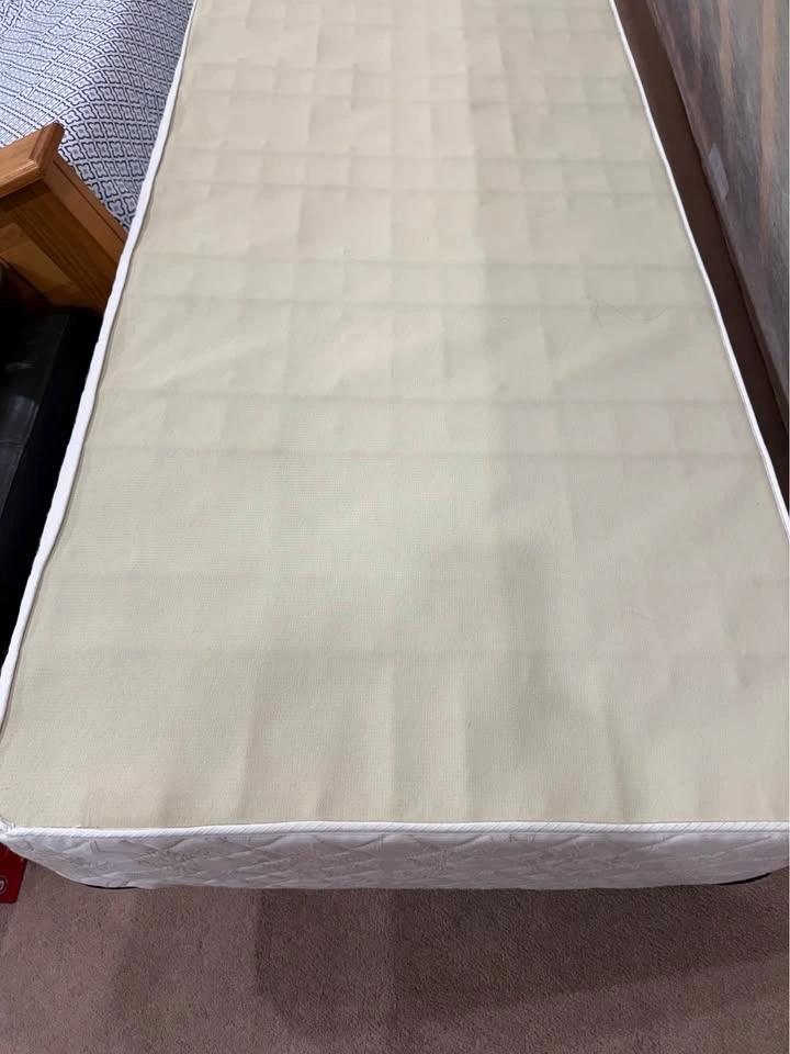Beautyrest Twin XL Box Spring - photo 3
