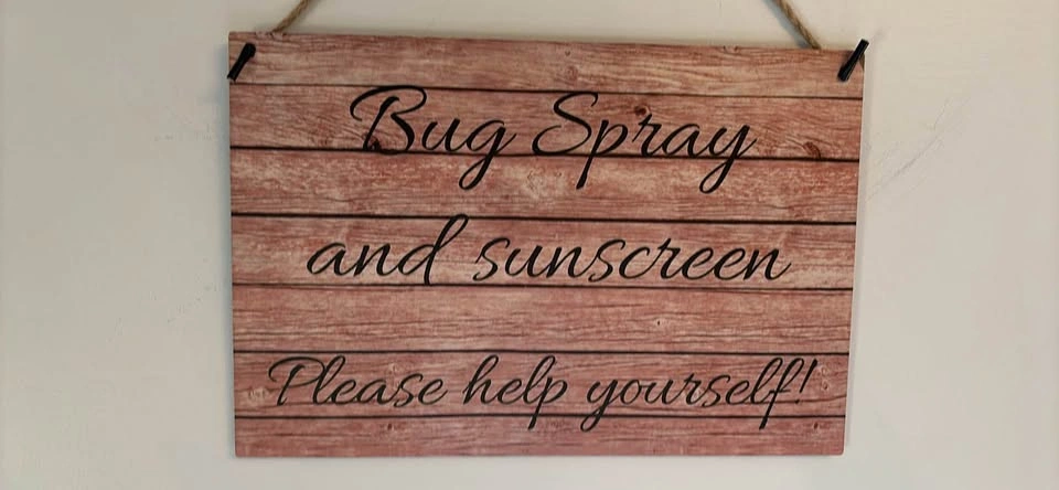 Wooden Bug Spray and Sunscreen Sign - photo 2