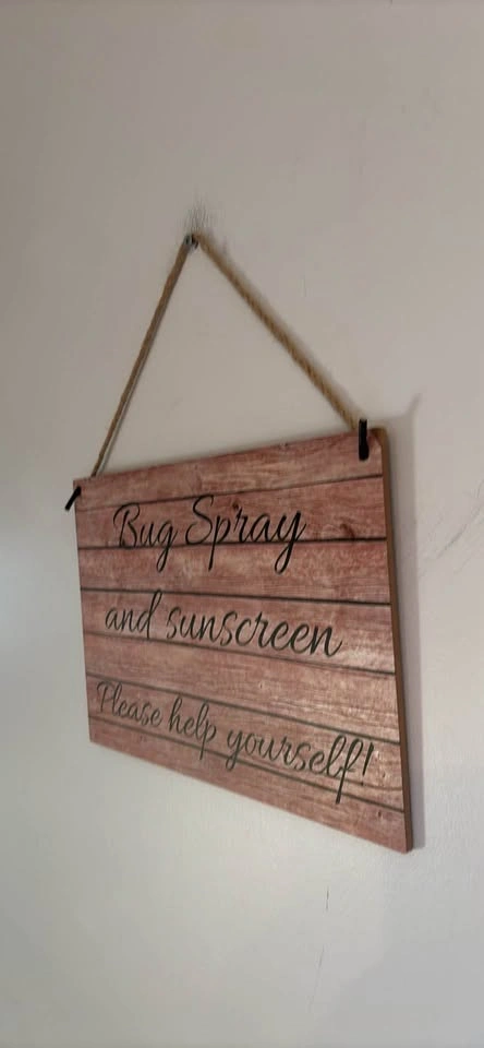 Wooden Bug Spray and Sunscreen Sign - photo 3