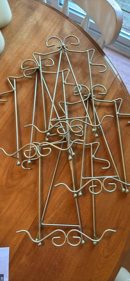 Gold Metal Display stands - photo 2
