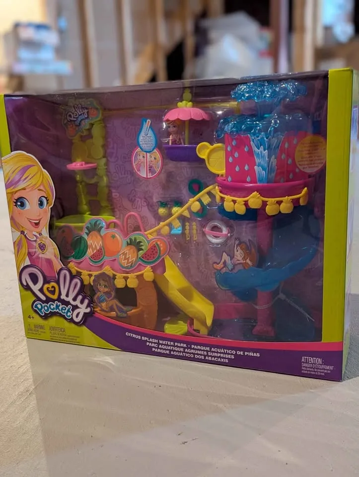 Brand New Polly Pocket Citrus Splash Water Park set image indicator(3)