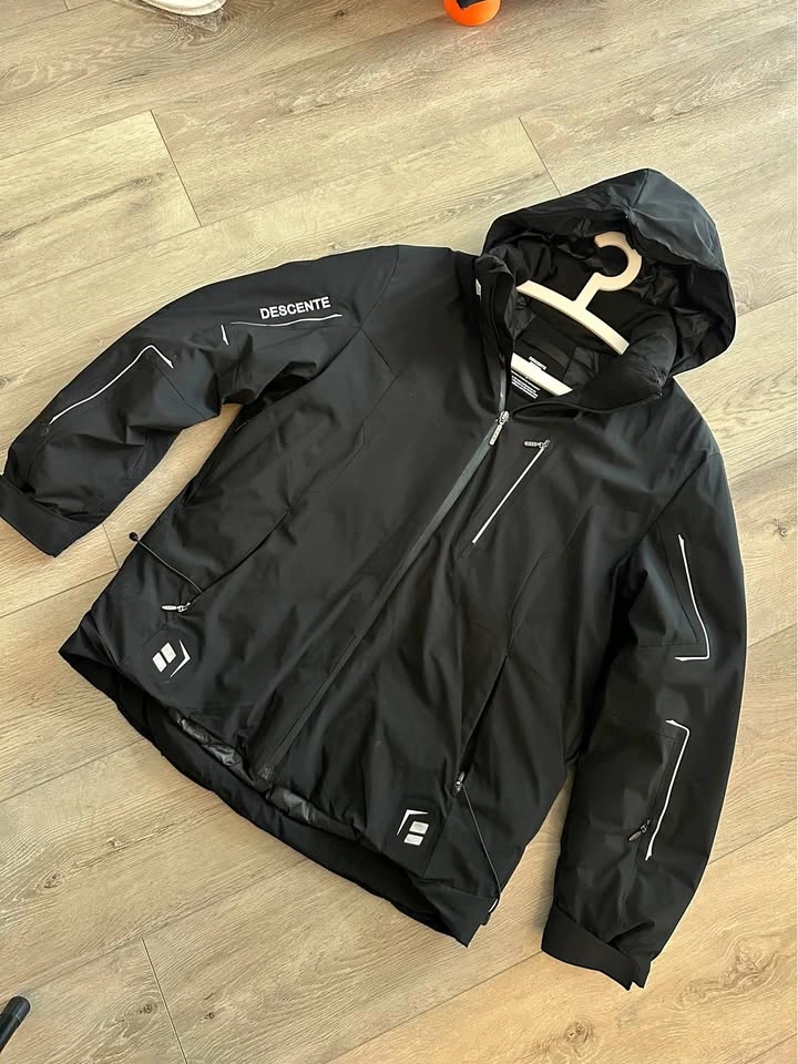 Men's Descente Waterproof Jacket
