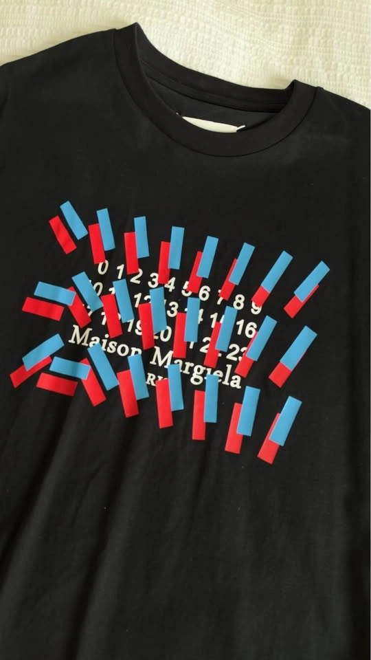 Maison Margiela Tshirt - photo 2