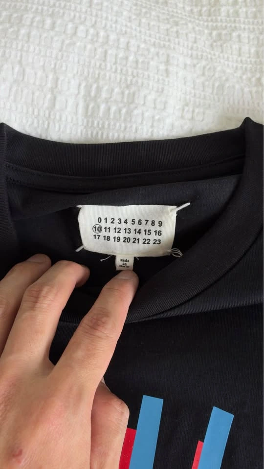 Maison Margiela Tshirt - photo 3