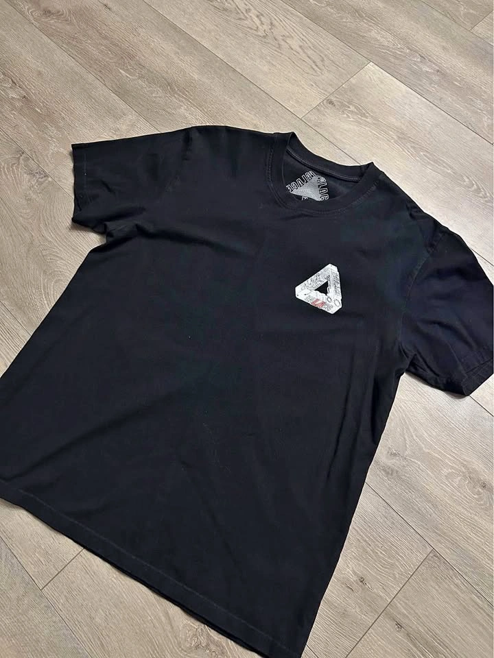 Palace black tshirt XL