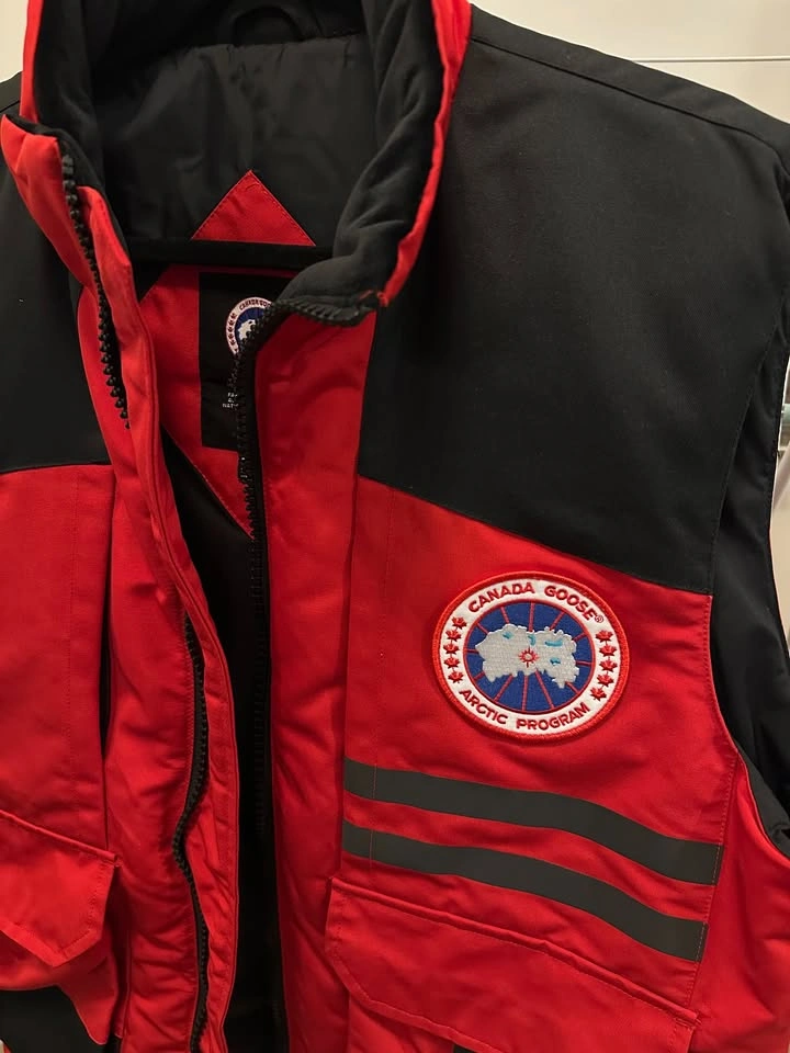 Canada Goose Duncan Down Vest - photo 2