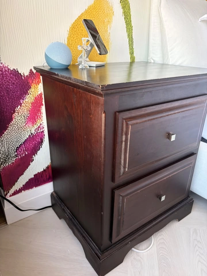 TWO 100% WOOD Night Tables - photo 2