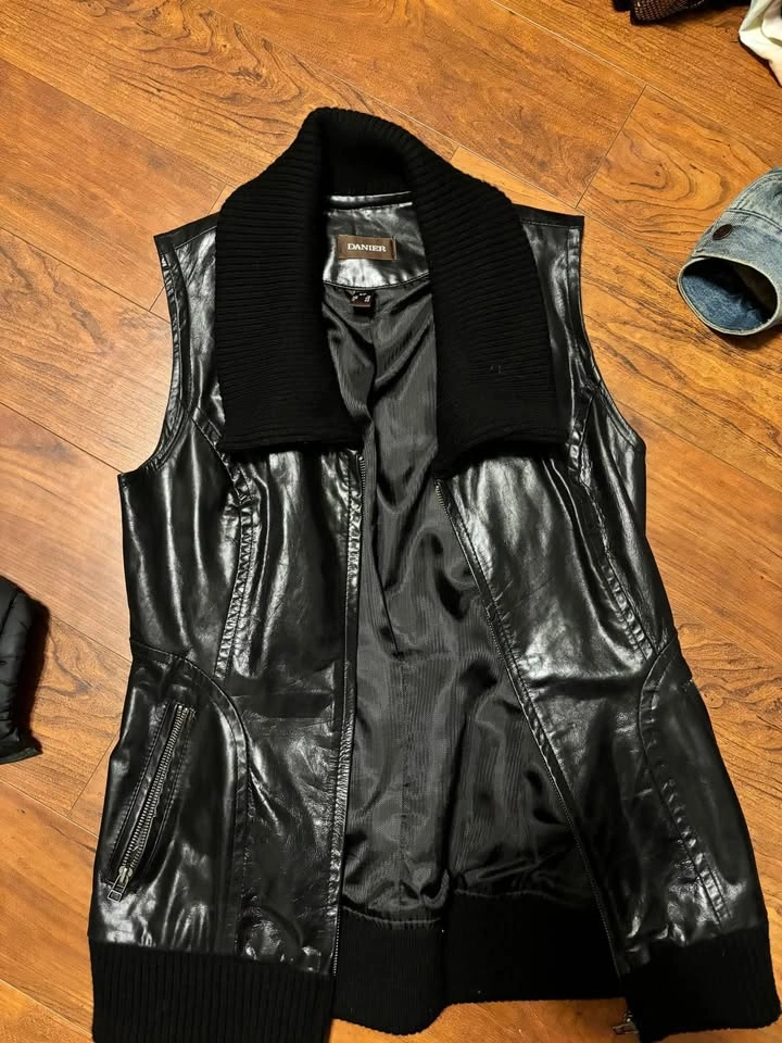 Vintage Leather Vest size small