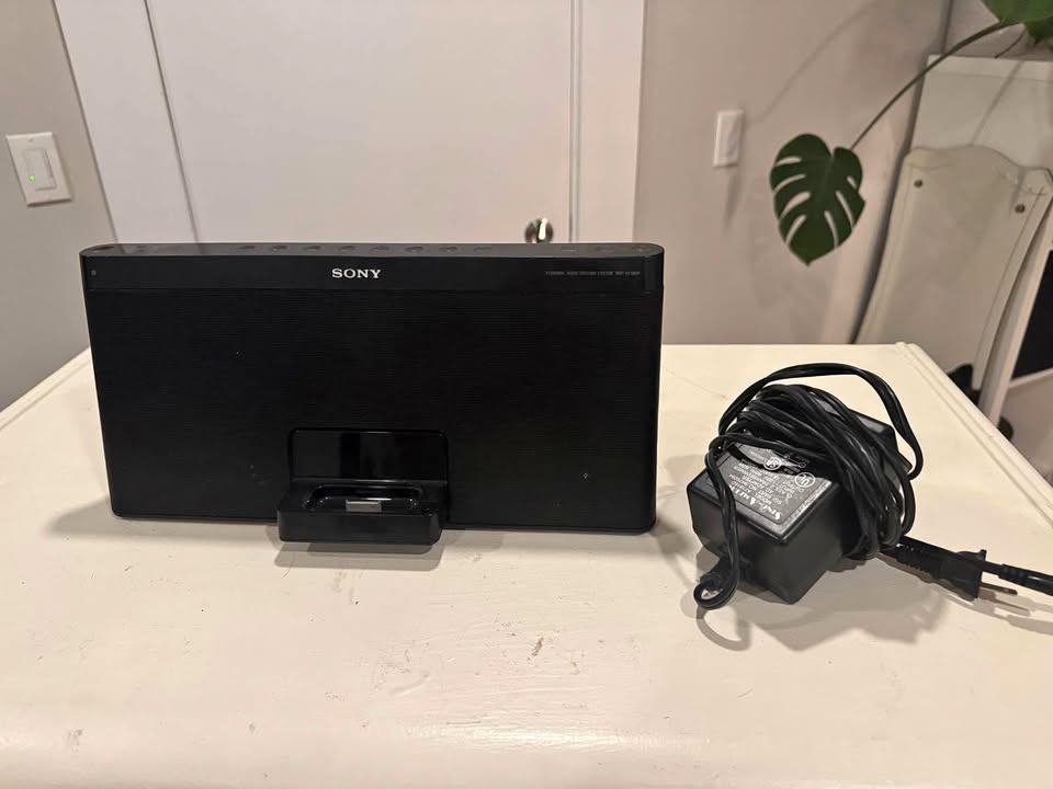 Sleek & Stylish Sony Radio
