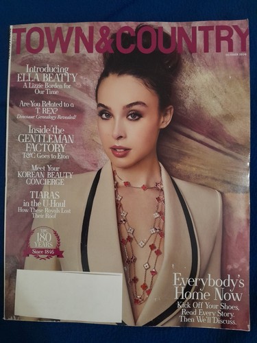 Town & Country Magazine October 2026