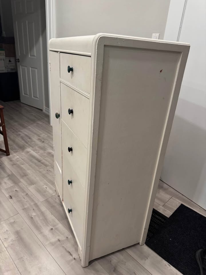 Cute 1950’s Vintage White Dresser with Mini-Wardrobe - photo 2