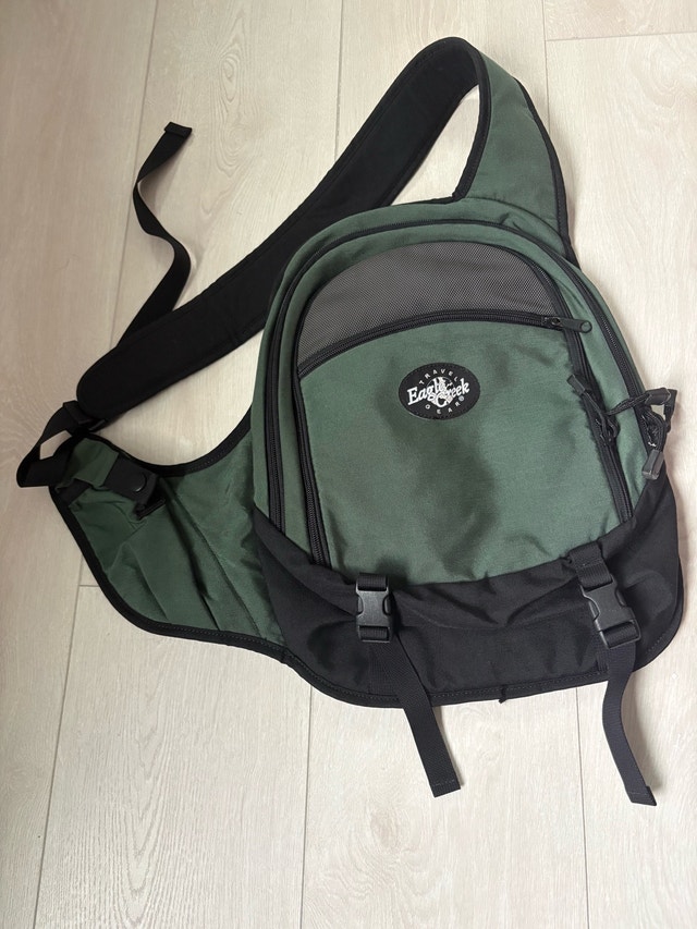 Eagle Creek Crossbody Sling Bag