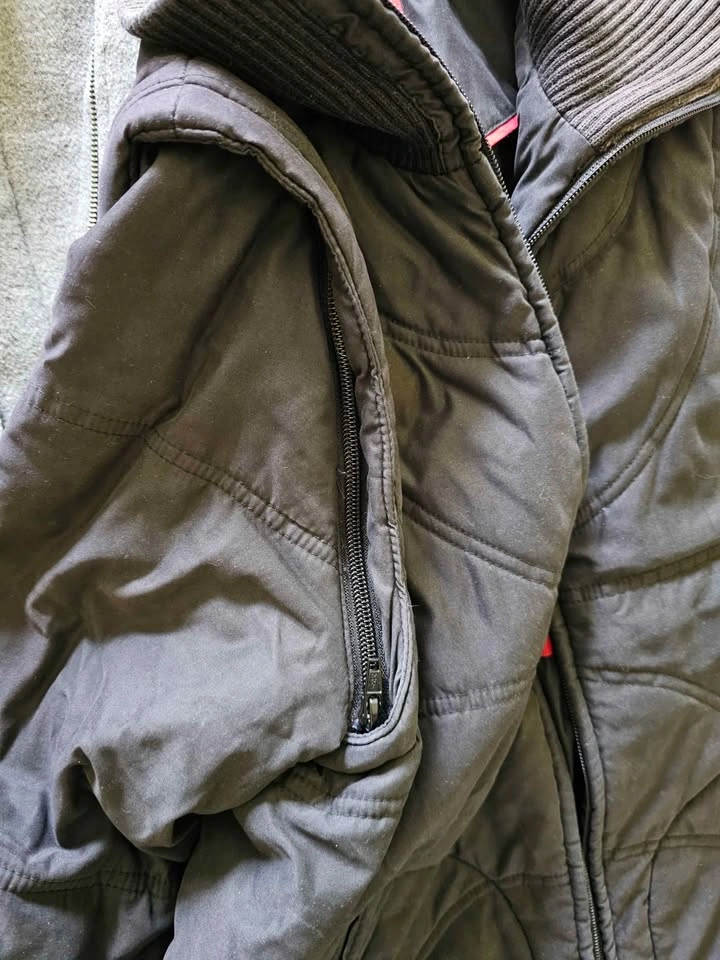 ESPRIT 2-in-1 Convertible Padded Jacket Vest - Size M - photo 5