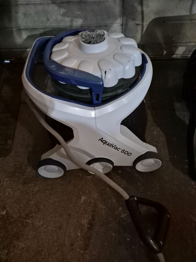 Pool cleaner robot aucavac 600 hayward parts or repair