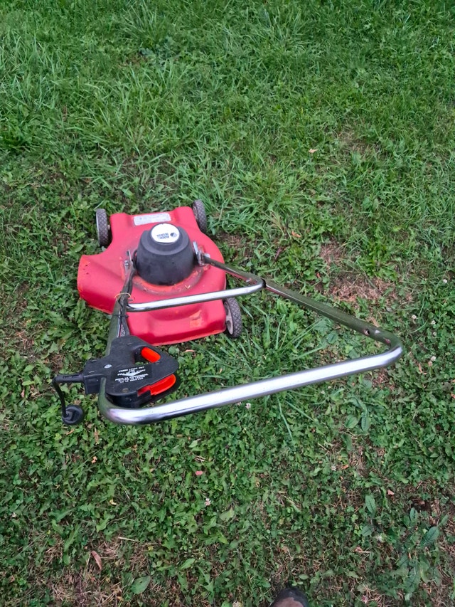 Black & Decker Electric Lawnmower