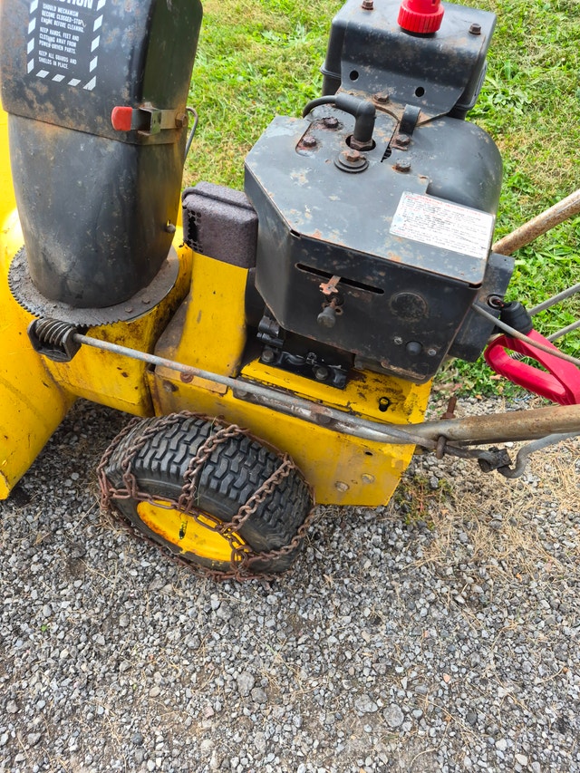 24'' Snow blower Bolens dual stage 524-01 - photo 4