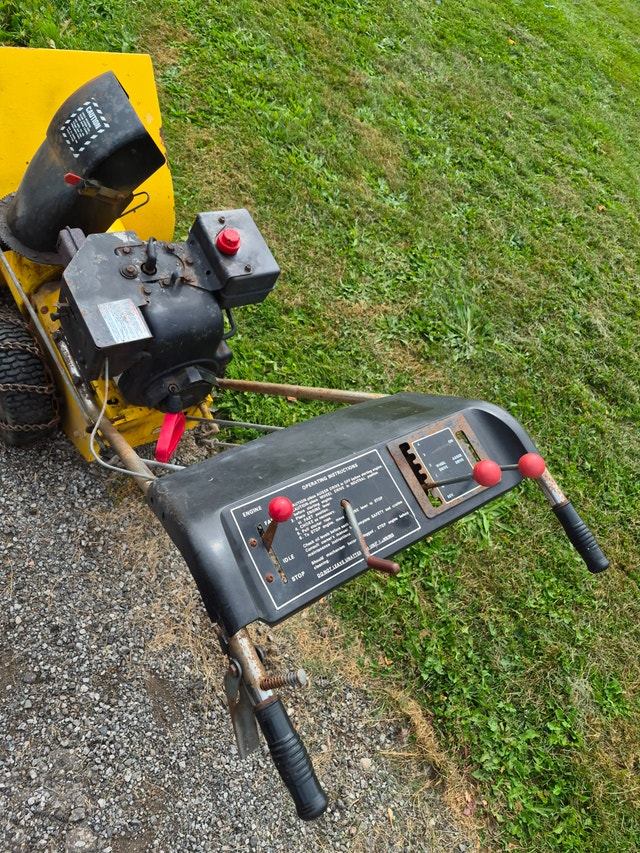 24'' Snow blower Bolens dual stage 524-01 - photo 5