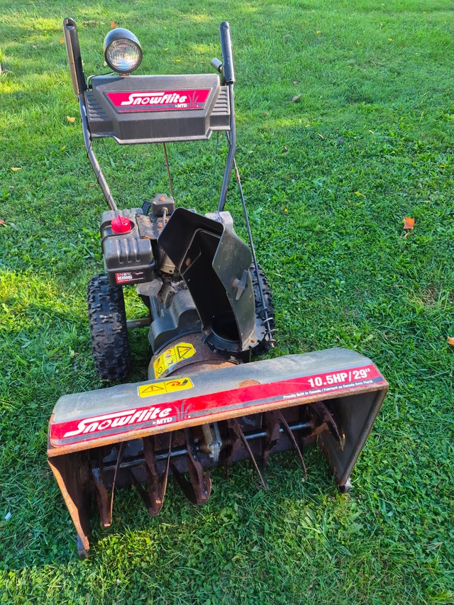 10.5hp 29'' MTD Snow King Snow Blower - Needs Repair
