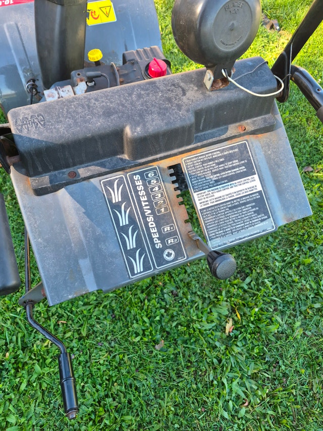 10.5hp 29'' MTD Snow King Snow Blower - Needs Repair - photo 4