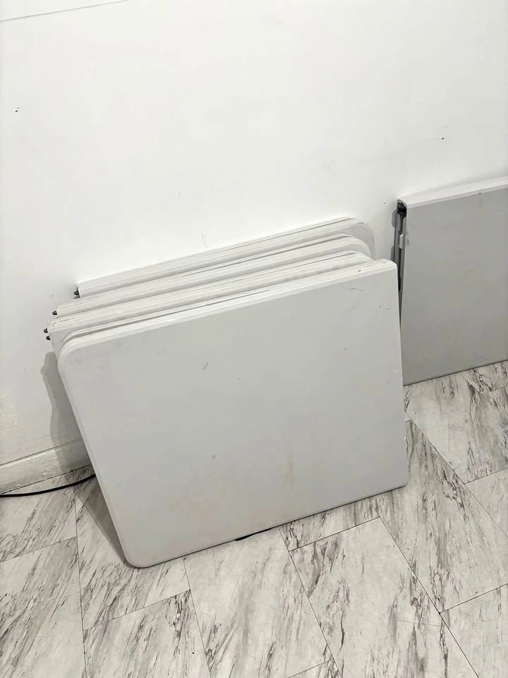 (6) 6ft Portable Rectangle Foldable Tables
