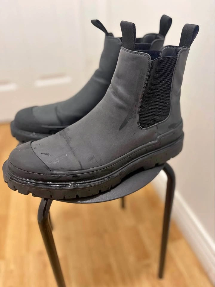Chelsea Boots