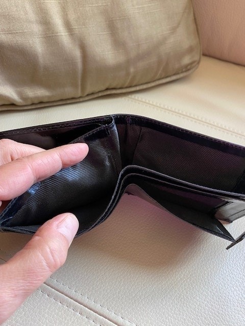 Black leather wallet for man or woman - photo 5