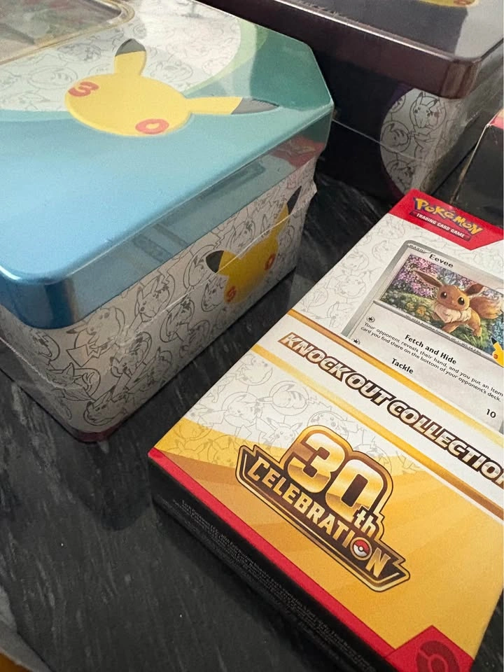 Pokémon 30th Celebration Collection – 11 Sealed Items - photo 3