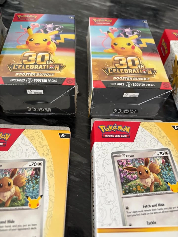 Pokémon 30th Celebration Collection – 11 Sealed Items - photo 4