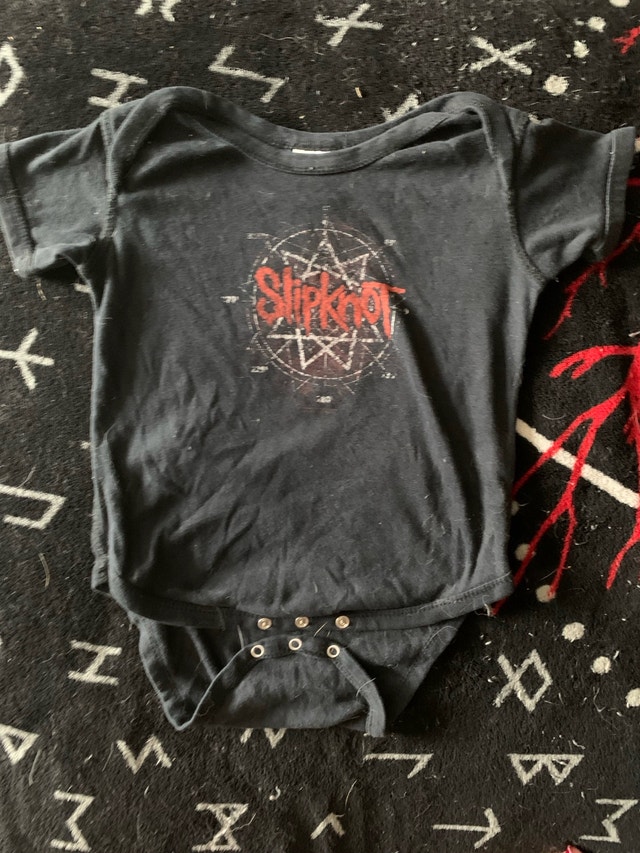 Rabbit Skins 18 Month Slipknot Onesie