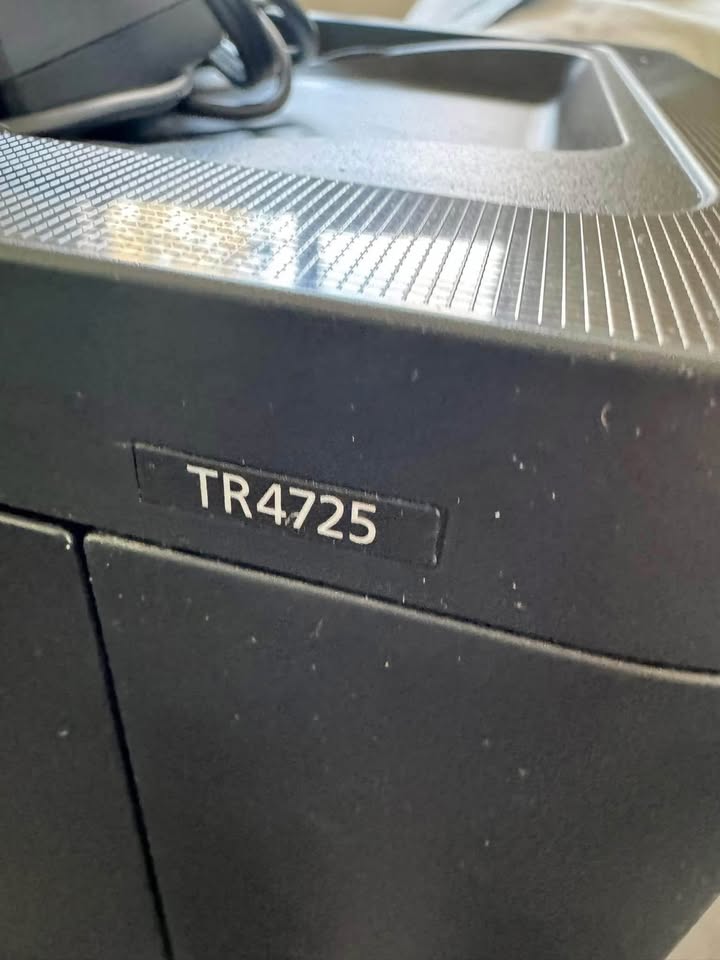 Canon PIXMA TR4725 printer - photo 2