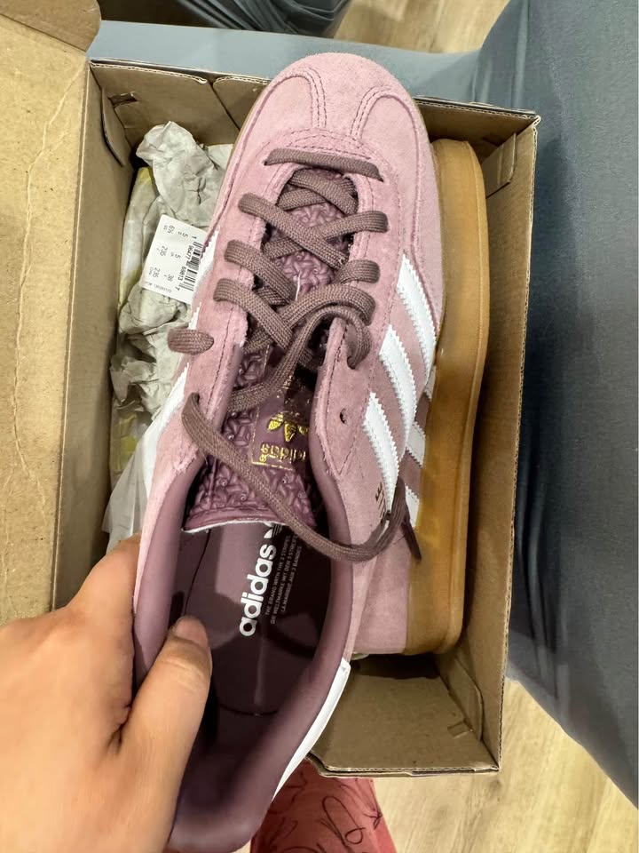 Brand new Adidas Gazelle Indoor W - photo 3