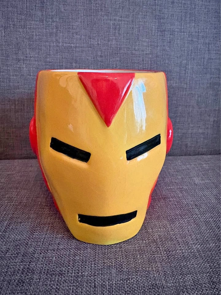 Official Marvel Comics Iron Man 3D Sculpted 19oz Ceramic Mug
