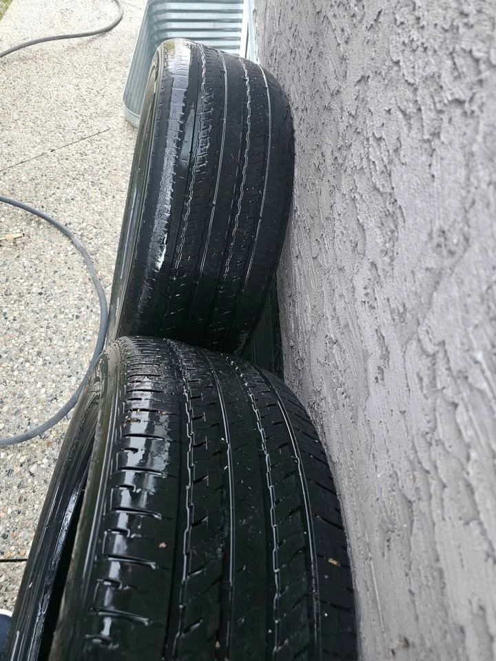2 tires 265/50R20 - photo 5