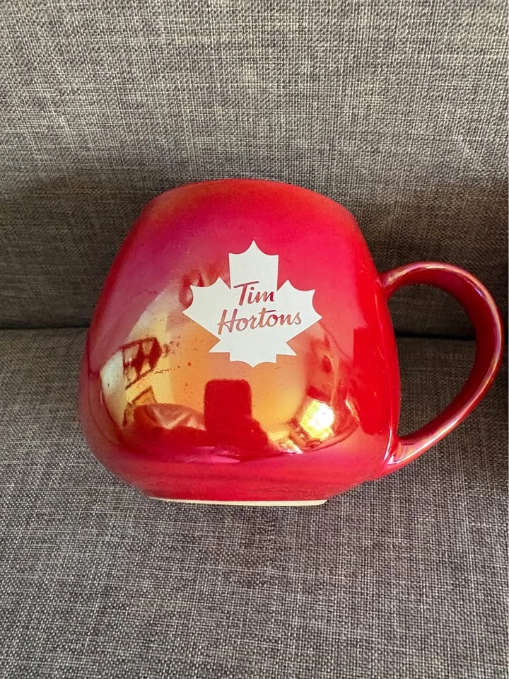 Lot of 2 Tim Hortons 2020 Red Metallic Shimmer Maple Leaf Coffee - photo 3