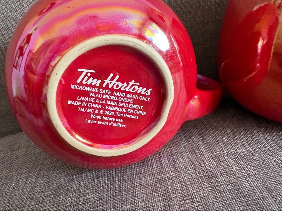 Lot of 2 Tim Hortons 2020 Red Metallic Shimmer Maple Leaf Coffee - photo 4