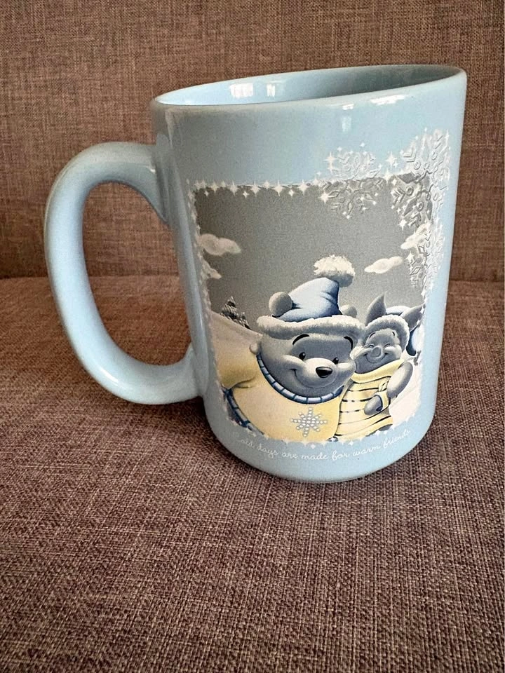 Disney Store Winnie the Pooh 2003 Winter Mug