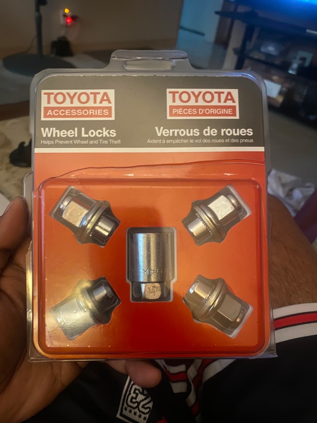Toyota Wheel Locks