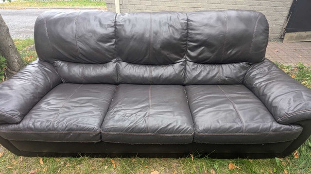 leather sofa - photo 4