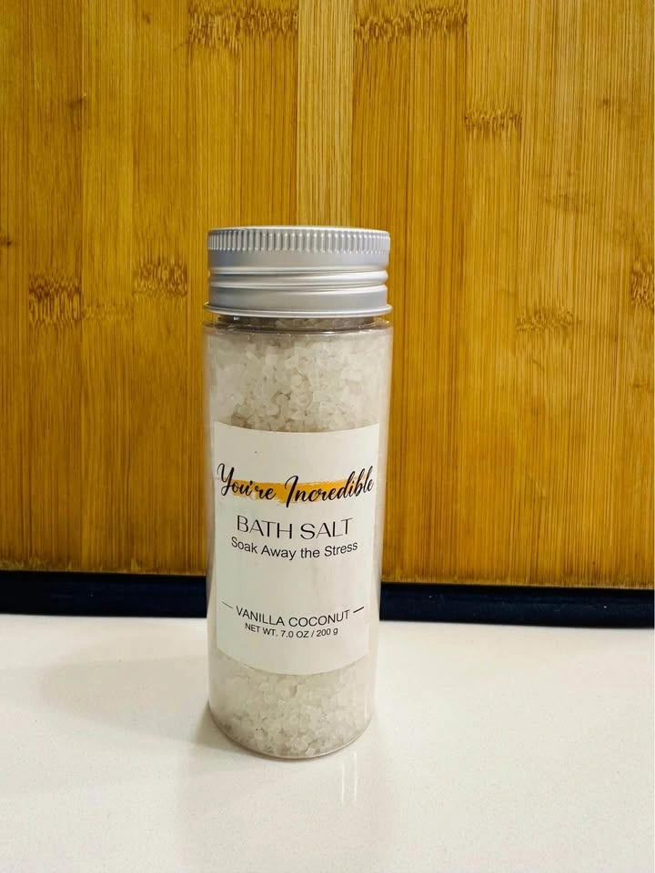 You're Incredible Vanilla Coconut Bath Salt 7 oz - photo 2