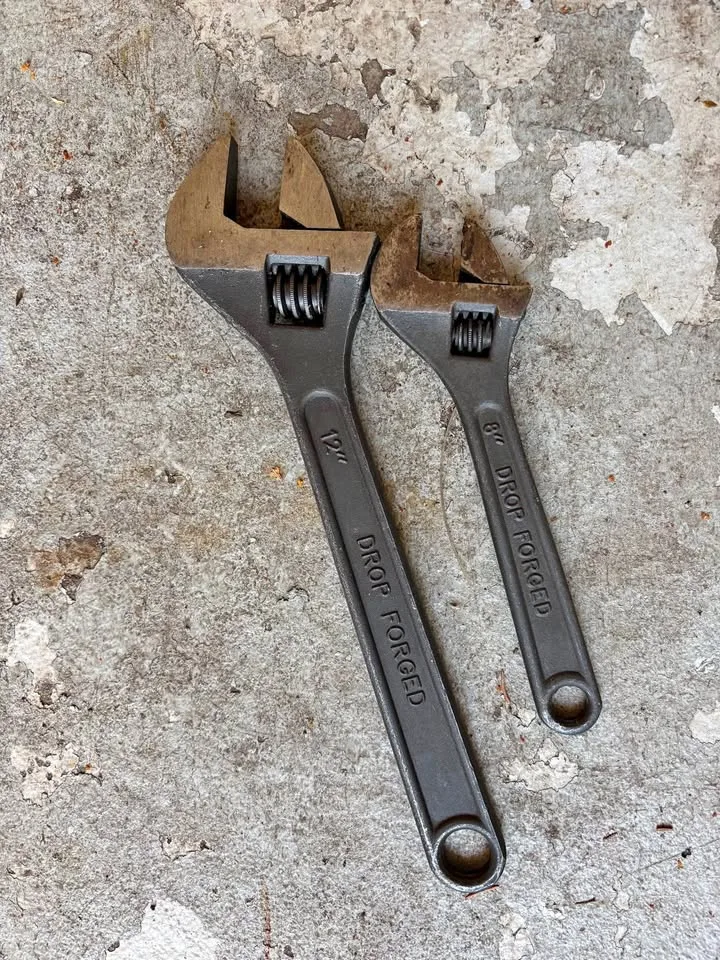 Adjustable wrenches thumbnail