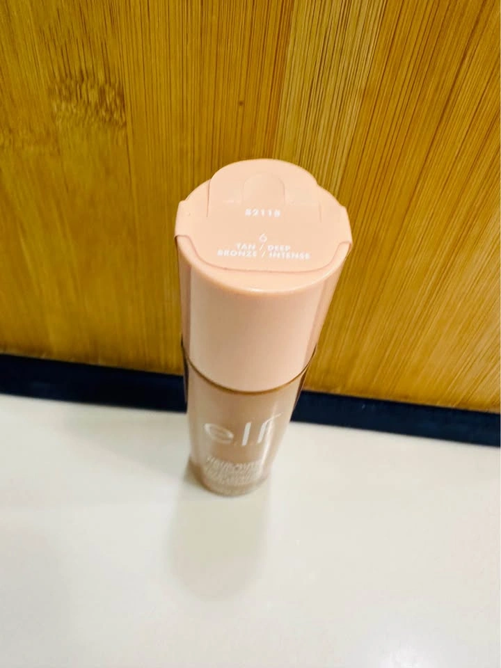 e.l.f. Halo Glow Liquid Filter - Shade 6 Tan / Deep - photo 4