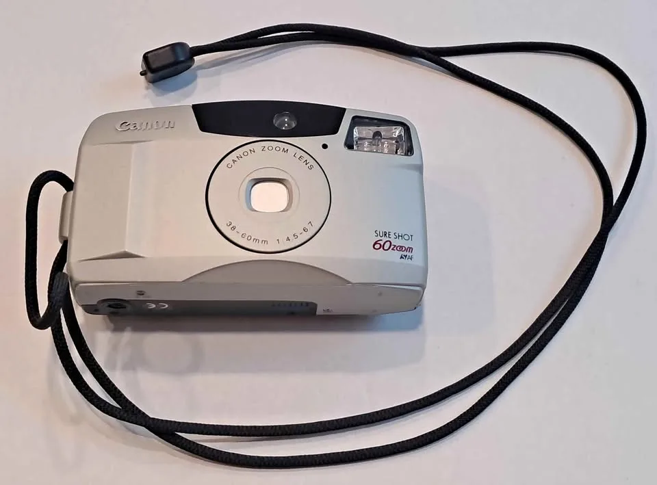 Canon Sure Shot 60 Zoom Film Camera thumbnail