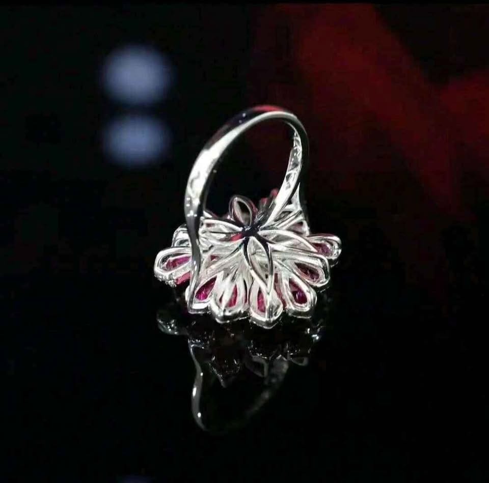 Ring and accessory for Velvet class women. - photo 4