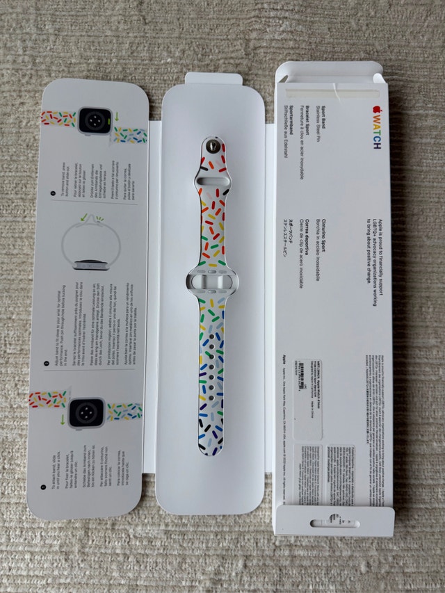 Apple Watch 41mm Pride Edition Sport Band – S/M – Open Box - photo 4