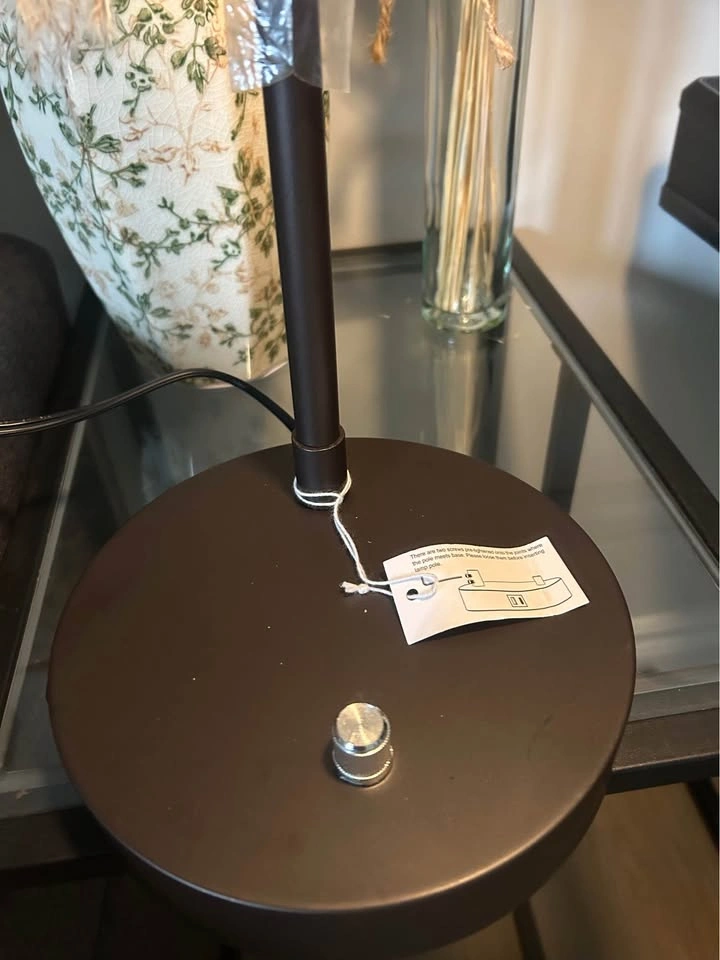 Table lamp - photo 5