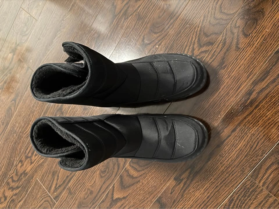 Black Faux Fur Lined Winter Snow Boots - photo 3