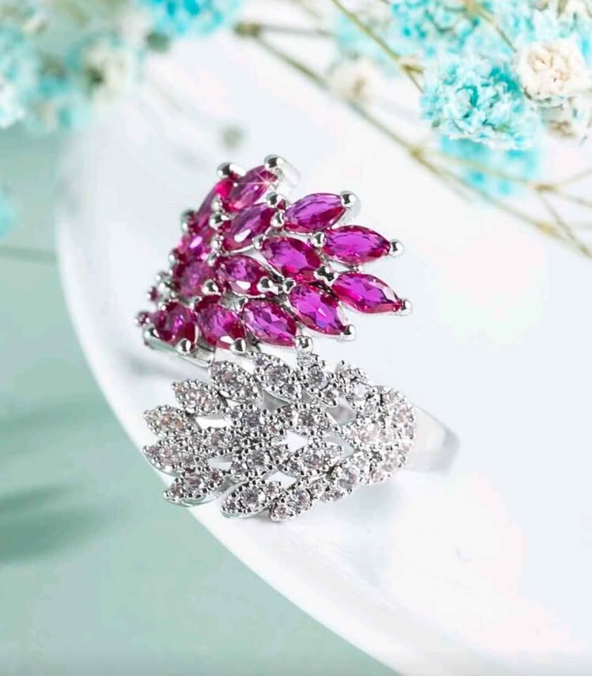 Ring and accessory for beautiful women and girls - photo 2