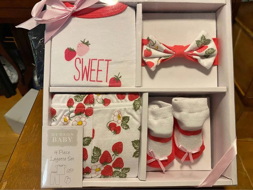 Baby 4 piece set 0-3months
