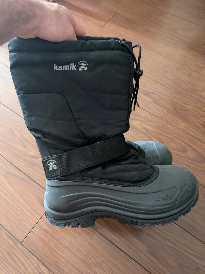 Kamik Men's Winter Boots – Size 10 - photo 3