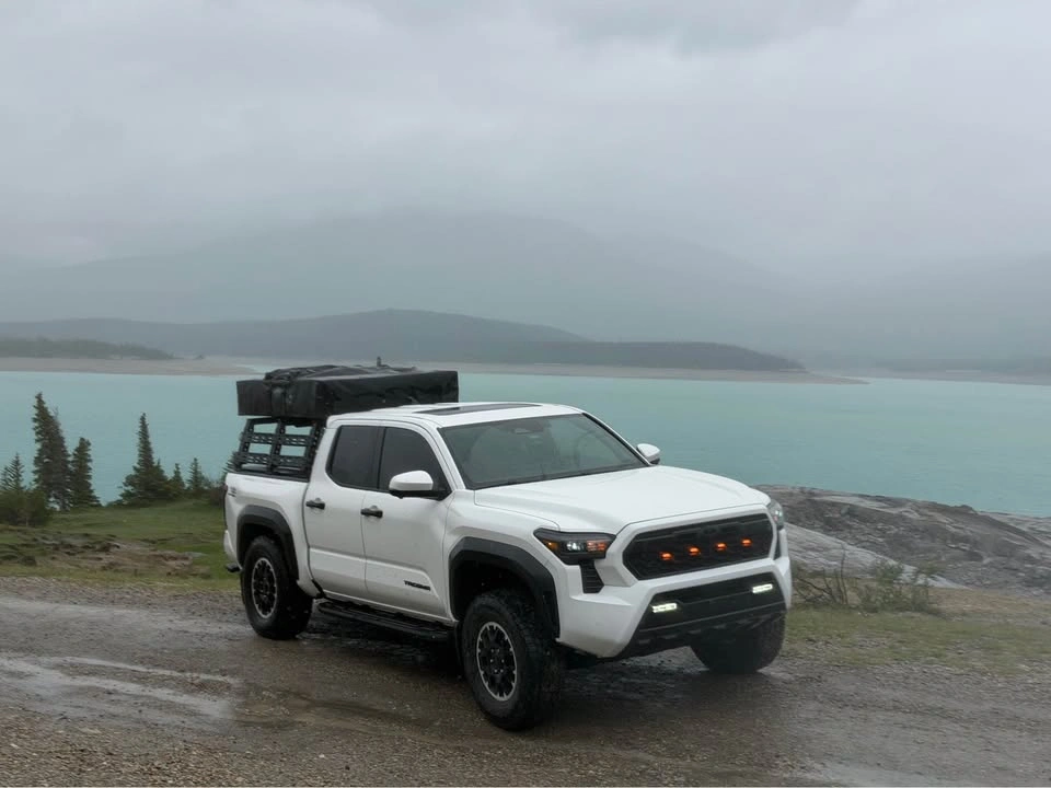 Overland Vehicle Systems Nomadic 3 Extended Roof Top Tent - photo 5